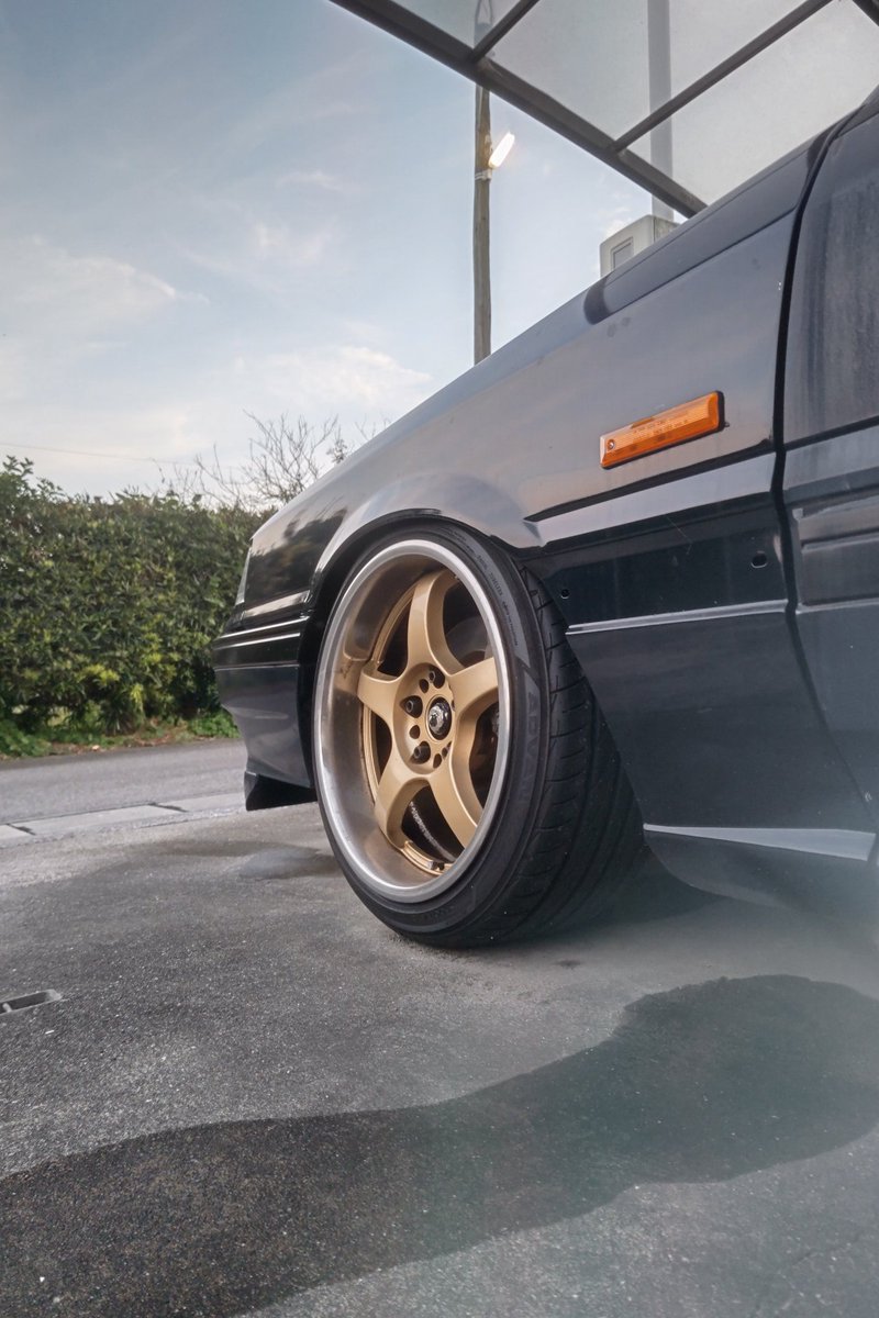 kousuke_gtsr's tweet photo. ５気筒病、手持ち中古プラグに換えてみたらとりあえず直った。
#r31
#スカイライン https://t.co/A2t59P8ZMA