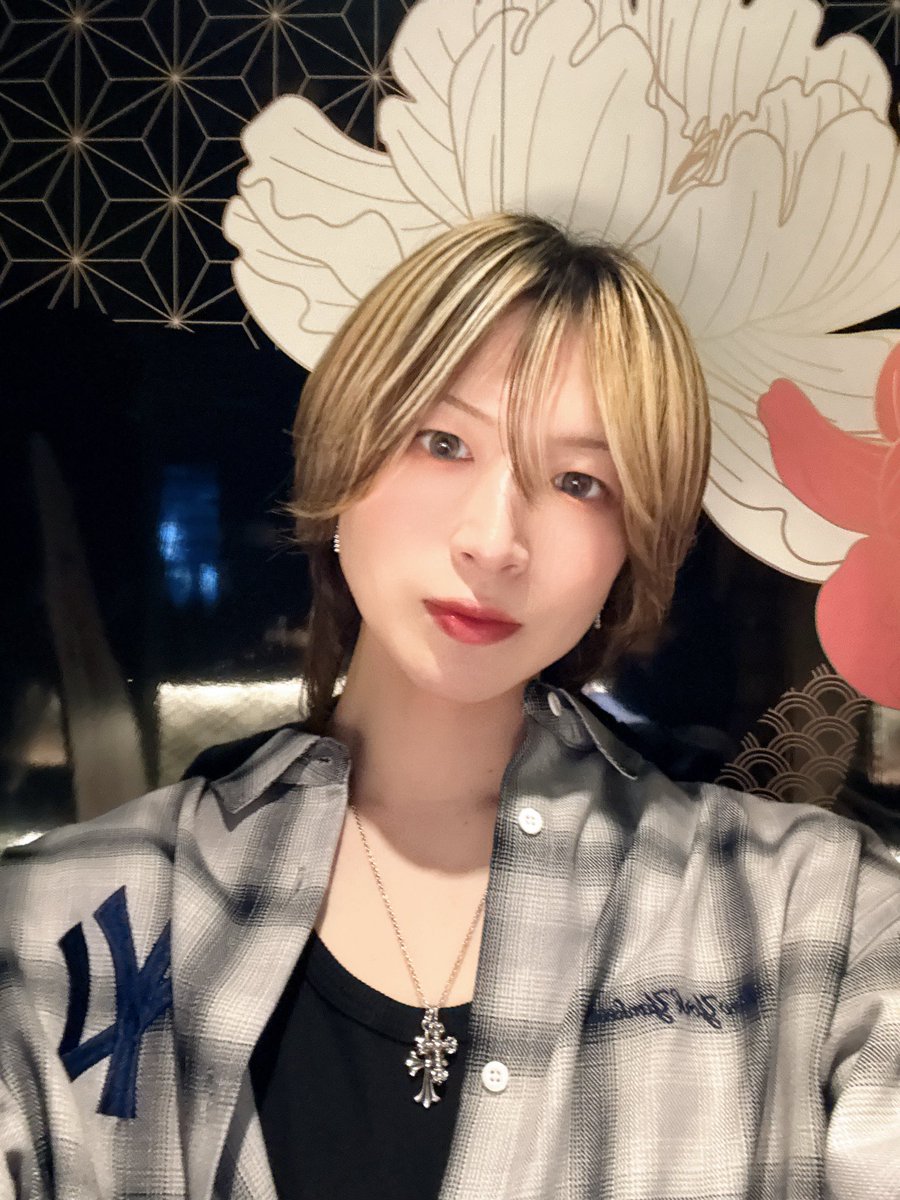 decent_ryuto's tweet photo. decentというお店にいるます👼 https://t.co/3qP5n7KQwt
