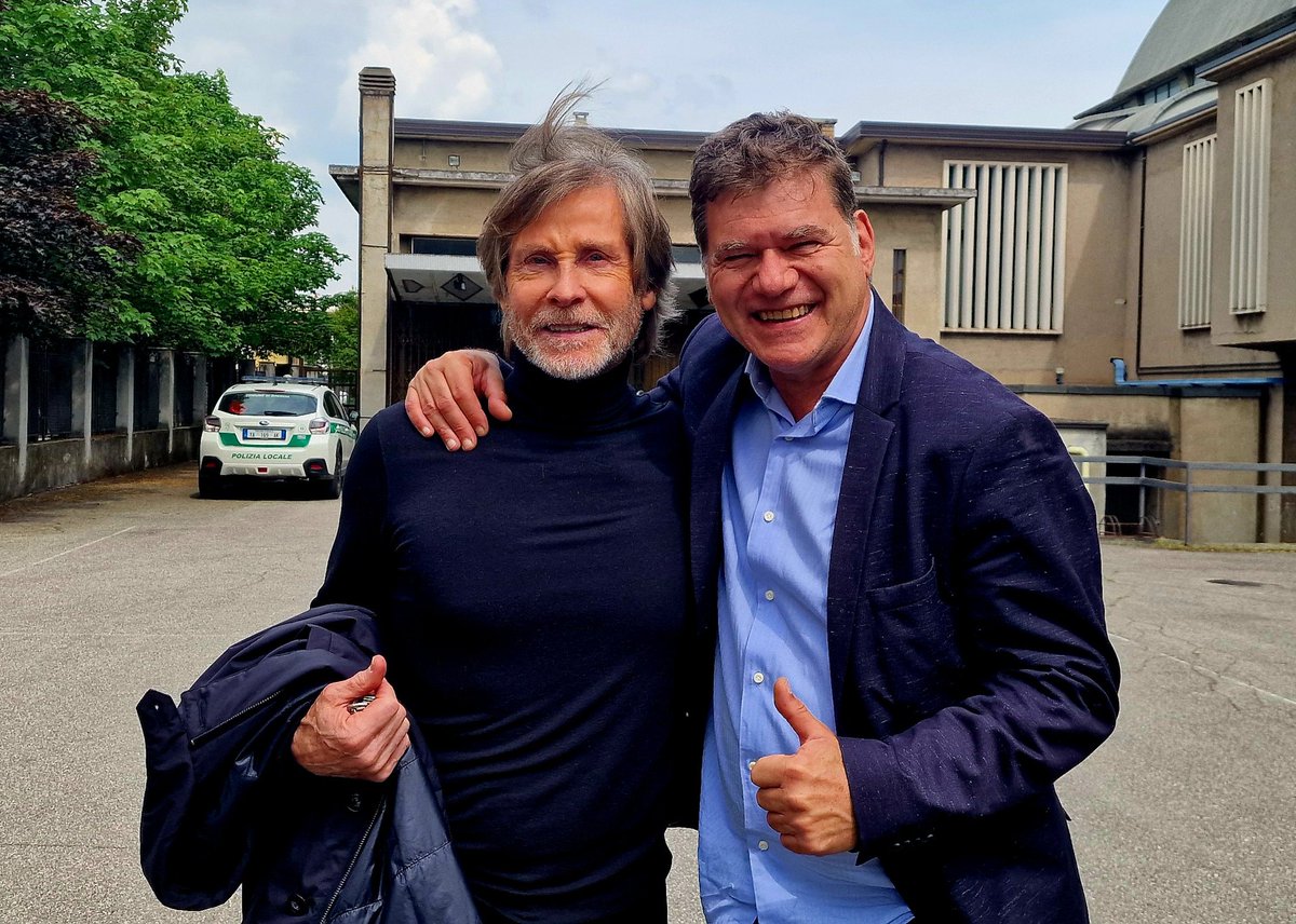 gianlucarossitv's tweet photo. 9.5.2026 
Ai funerali di #Beccalossi ho rivisto il Campione del Mondo '82 Lele #Oriali. 
Lo hanno sempre preteso al loro fianco #Mancini, #Mourinho e #Conte.
Da dirigente, Oriali ha vinto 18, ripeto 18, Trofei tra #Parma, #Inter #Napoli e #Nazionale (Europeo 2020)
Numero 1 👏 https://t.co/9IftNRIur9