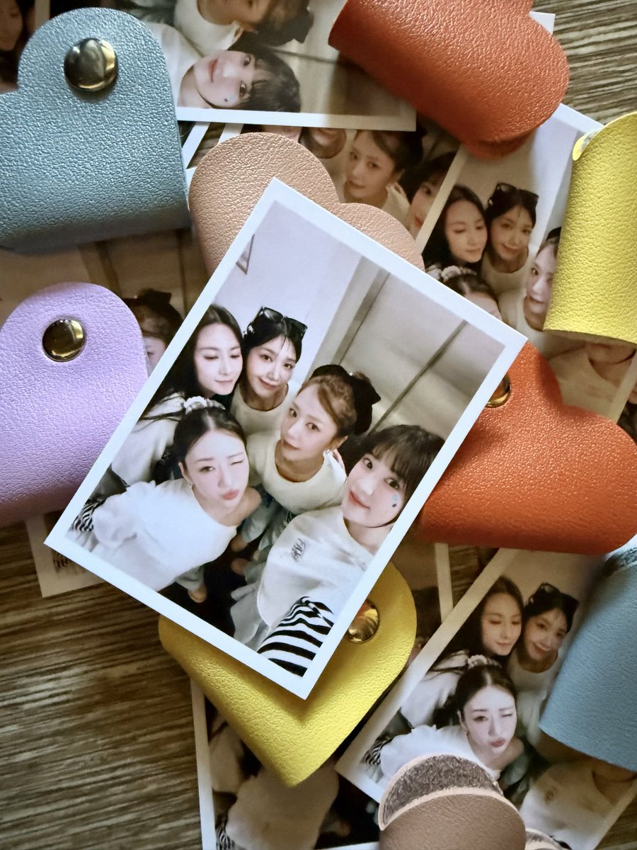macristinaaaa_'s tweet photo. The Origin: APINK in Manila Fansupport 💖

Super last minute but will give away Cord holders tomorrow, see you PH Pandas 🩷

#TheOrigin_APINK
#ApinkInManila https://t.co/xMT9CUUsS8