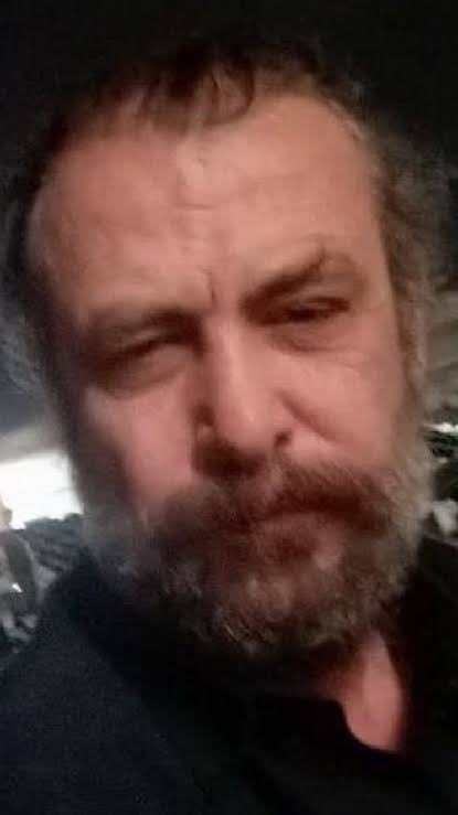 BaykoSelman's tweet photo. @mentalolarakk Sadece sevdiklerimin şahit olduğu ikinci kişiliğim https://t.co/q6qBc8uLr5