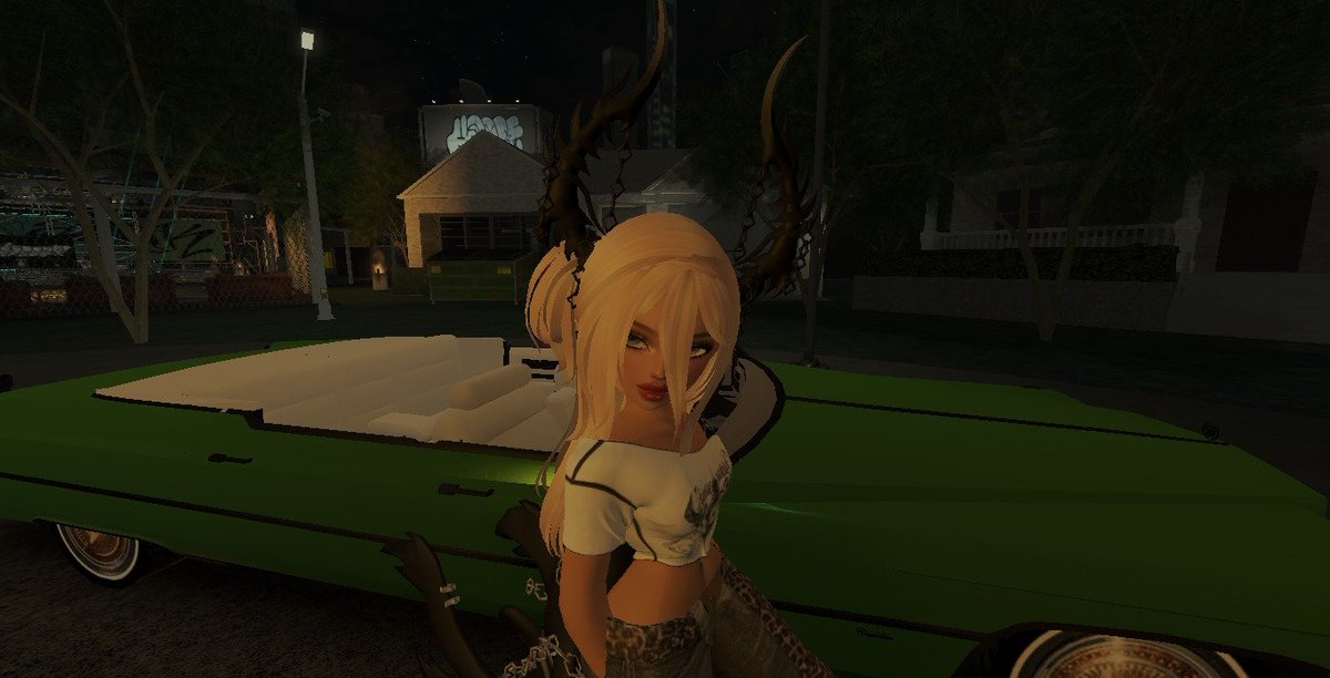 Rena_PermataS's tweet photo. main roblox naik gunung ❌❌❌
main roblox foto2 doang ✅✅✅ https://t.co/SbESqOkhqC