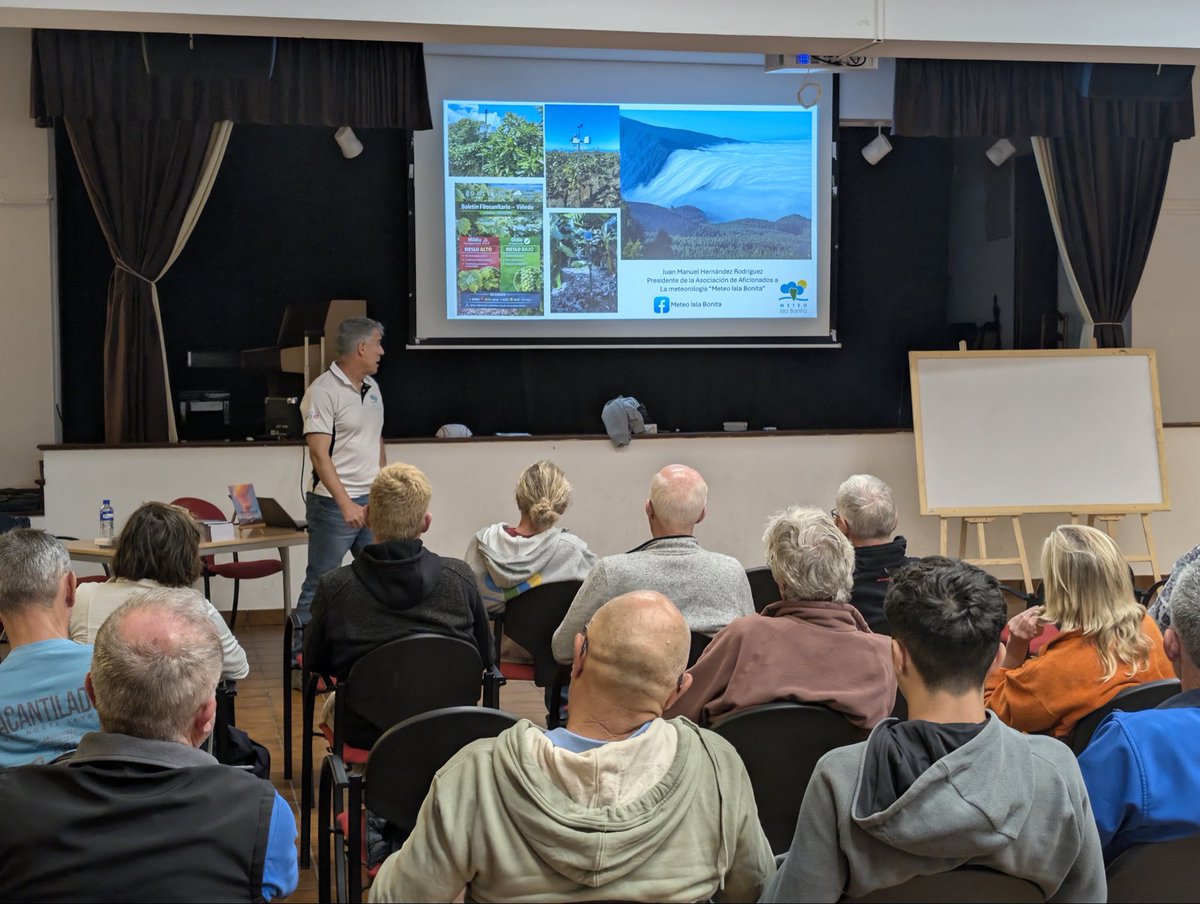 meteoislabonita's tweet photo. Ayer @meteoislabonita hemos organizado una jornada de divulgación de meteorología con @efadi_LP y @Elmorromazo con una estupenda participación @VickyPalmaMeteo @Divulgameteo @AEMET_Canarias https://t.co/fPHoNHQGyy