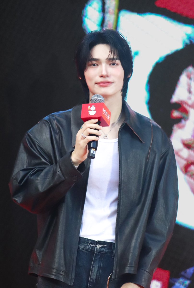 มป☀️🐰🌈🤍💚ilysm lil bro tweet media