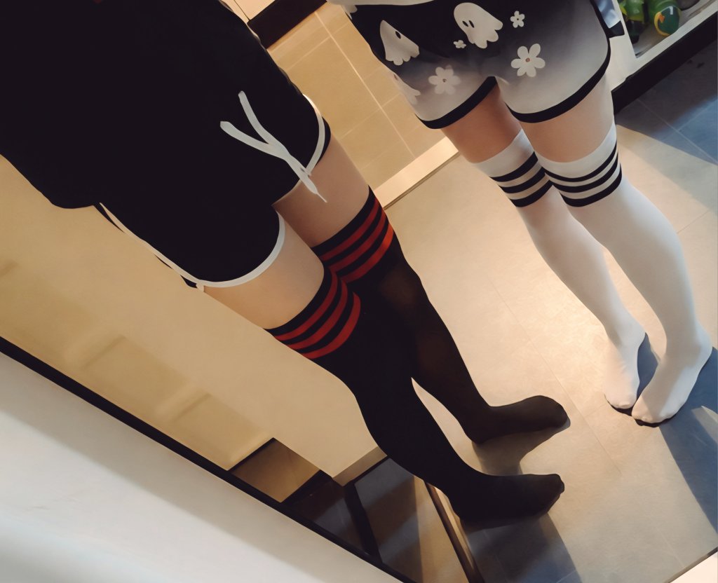 Femboy_Snowy_'s tweet photo. boys on a sleepover :3 https://t.co/7HSSTph1km