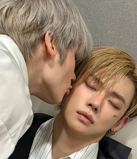 yue ʚ🧸🐧ɞ~°•🎐 tweet media
