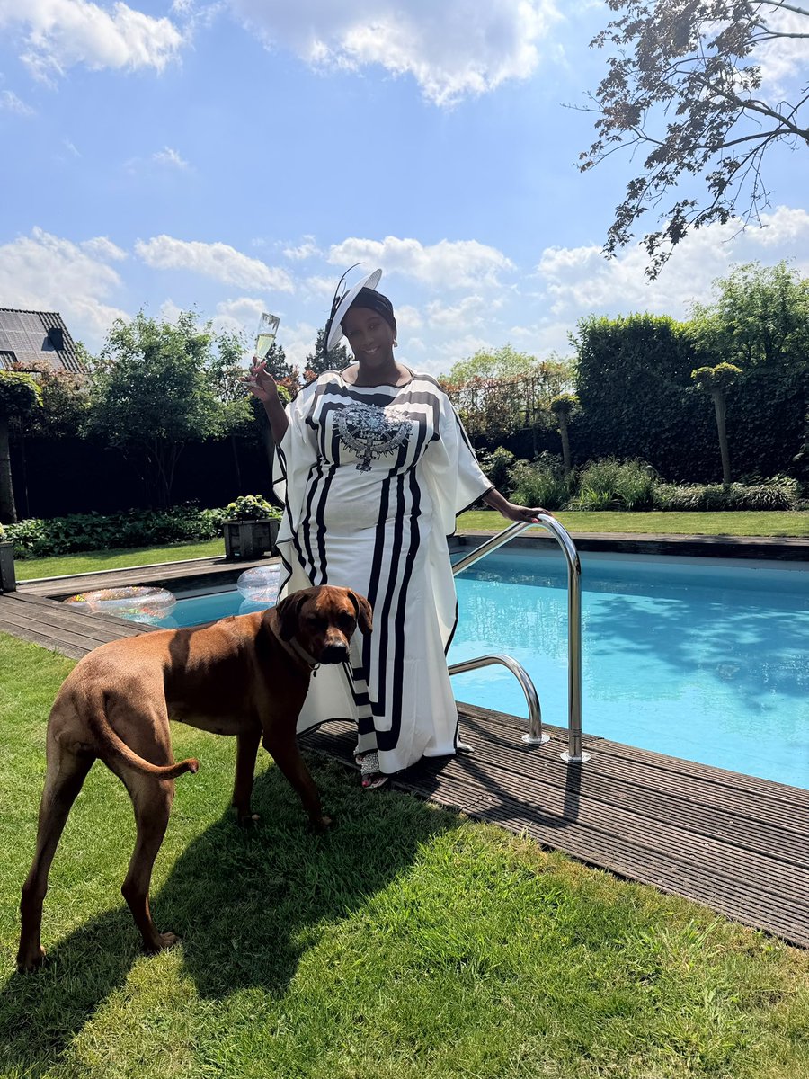 Madame Caramel tweet media