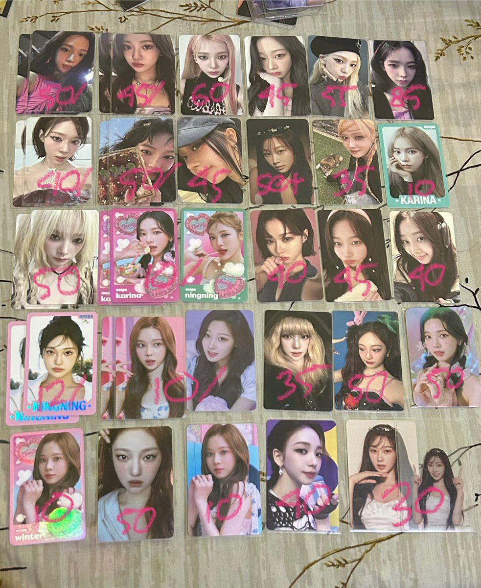 wts pc aespa help rt
prefer take bulk 

t. karina giselle winter ningning