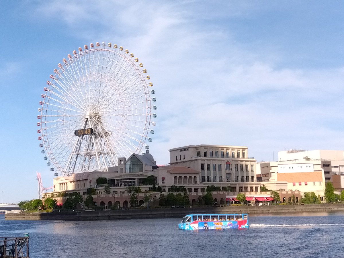 すごくカッコよくロケーションのよい踊り場にやってきました。
海風が心地よくて絶好の踊り日和！
すこく楽しかったです！！！
遠征の人たちの多さにここはどこなん？と思ったり😵‍💫…今度は名古屋でもお会いしましょうね🤗
コナンの水陸両用バスを見たの！🫪