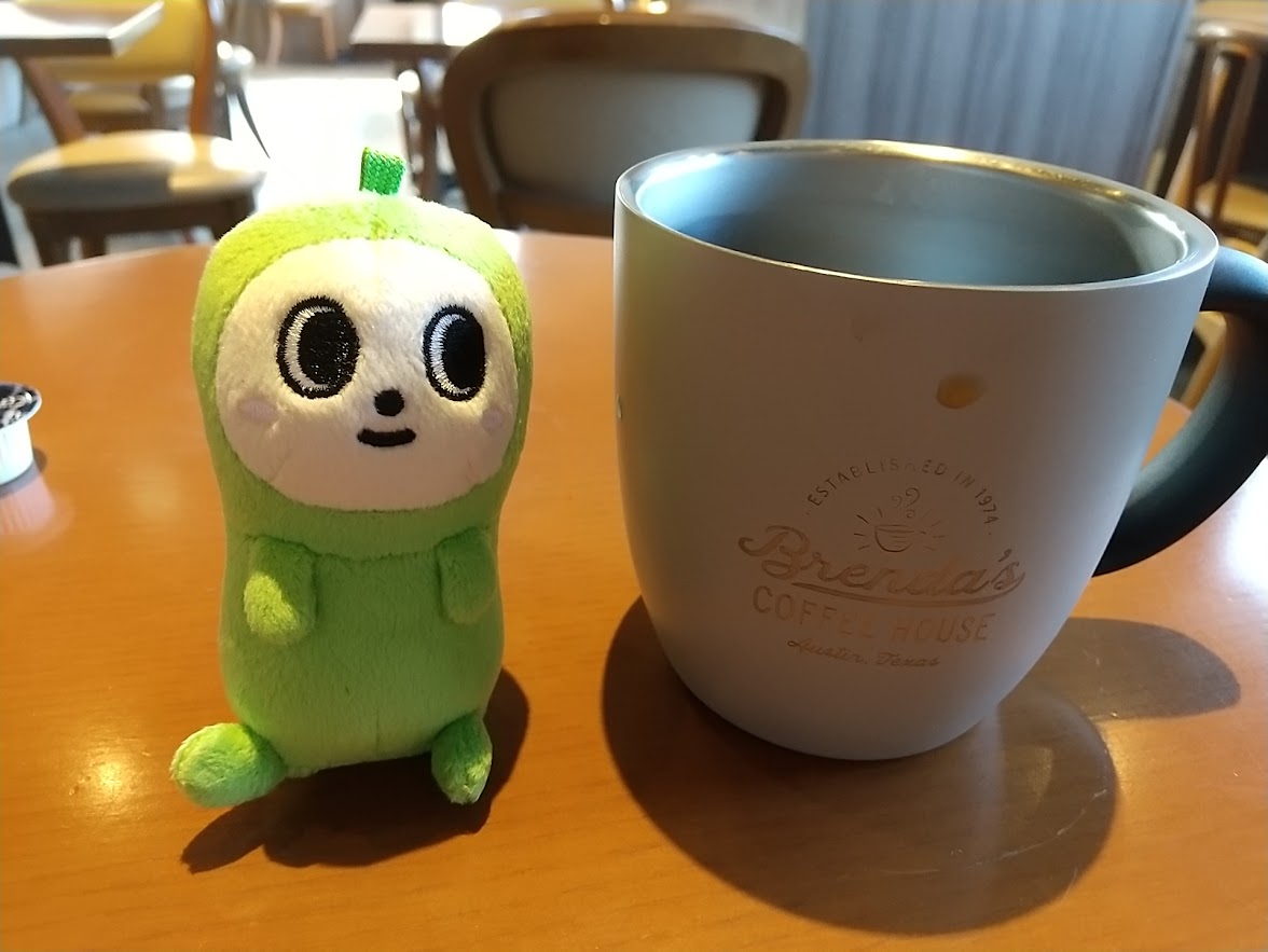 suzuko20203's tweet photo. にほごんを連れて、モーニングコーヒー。
マイカップを持ち込んで、のんびりしてきました。
しばらく勉強はお休みの予定。夏か秋ごろから動き始めるつもりです。 https://t.co/yHhVI7btmo