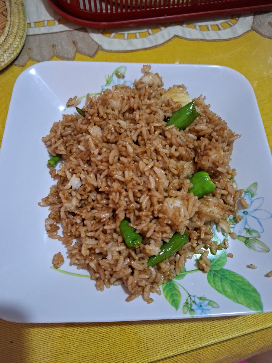 Cuma dibumbuin pakai takaran ilmu kira-kira :

Saus teriyaki
2 siung baput
Cabe rawit hijau dibayakin (ini versi utuh karena malas potonginnya 🤣)
Gak pakai garam karena saus teriyaki udh punya rasa gurih

Met mam ciang cemuachhh 😘