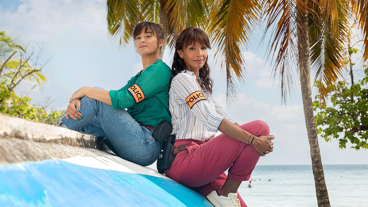 francetvpro's tweet photo. 📈#Audiences | #France2  
Vendredi 08/05,  le final de la saison 7 de Tropiques criminels, large leader des audiences en prime-time
L'épisode "Corps de garde" a réuni 
📍près de 3,8M de tvsp 
Avec #SoniaRolland et #BeaticeDeLaBoulaye 

▶️Dispo sur https://t.co/JqV7mXAoWY https://t.co/p6ZP4HPg4v