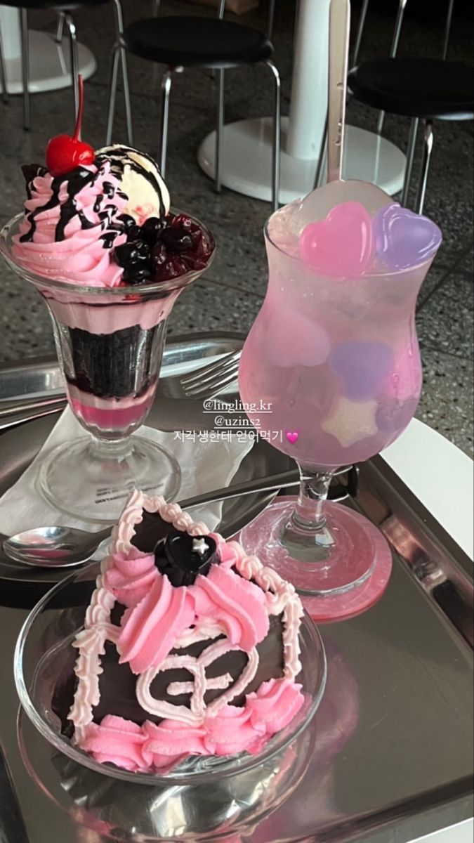 Cute Dessert tweet media