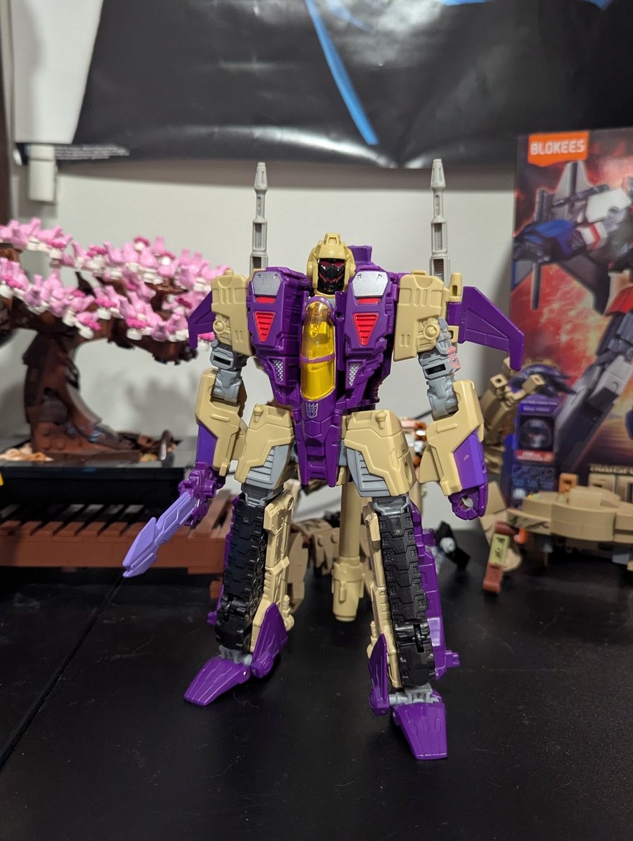 The Transformers Transsexual tweet media