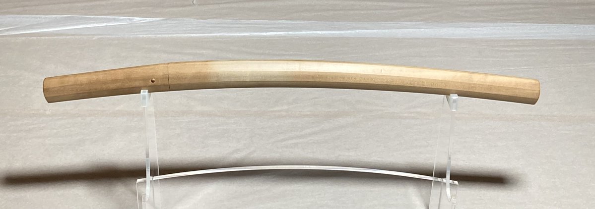 ⚔刀のお手入れ①⚔ 日本刀は保管の際は「白鞘(休め鞘)」に収められ