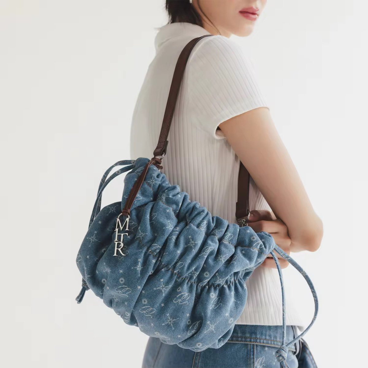 applepielunch's tweet photo. ส่งต่อกระเป๋า mitr scrunchy bag
1200.- รส🩵🤎  
สภาพ99% ไม่มีตำหนิ สะพายถ่ายรูปรอบเดียวค่า✨✨
💌 สนใจทัก dm ขอดูเพิ่มเติมได้นะคะ #ตลาดนัดมือสอง #ส่งต่อกระเป๋า #ส่งต่อกระเป๋ามือสอง #ส่งต่อmitr #mitr https://t.co/PG4ArmRKqI