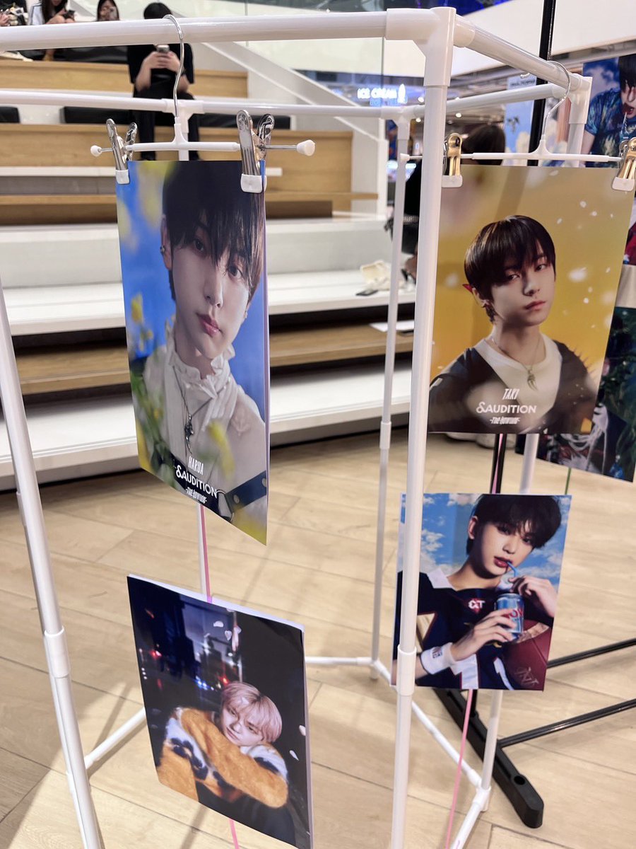KPOPMERCH_TH tweet media