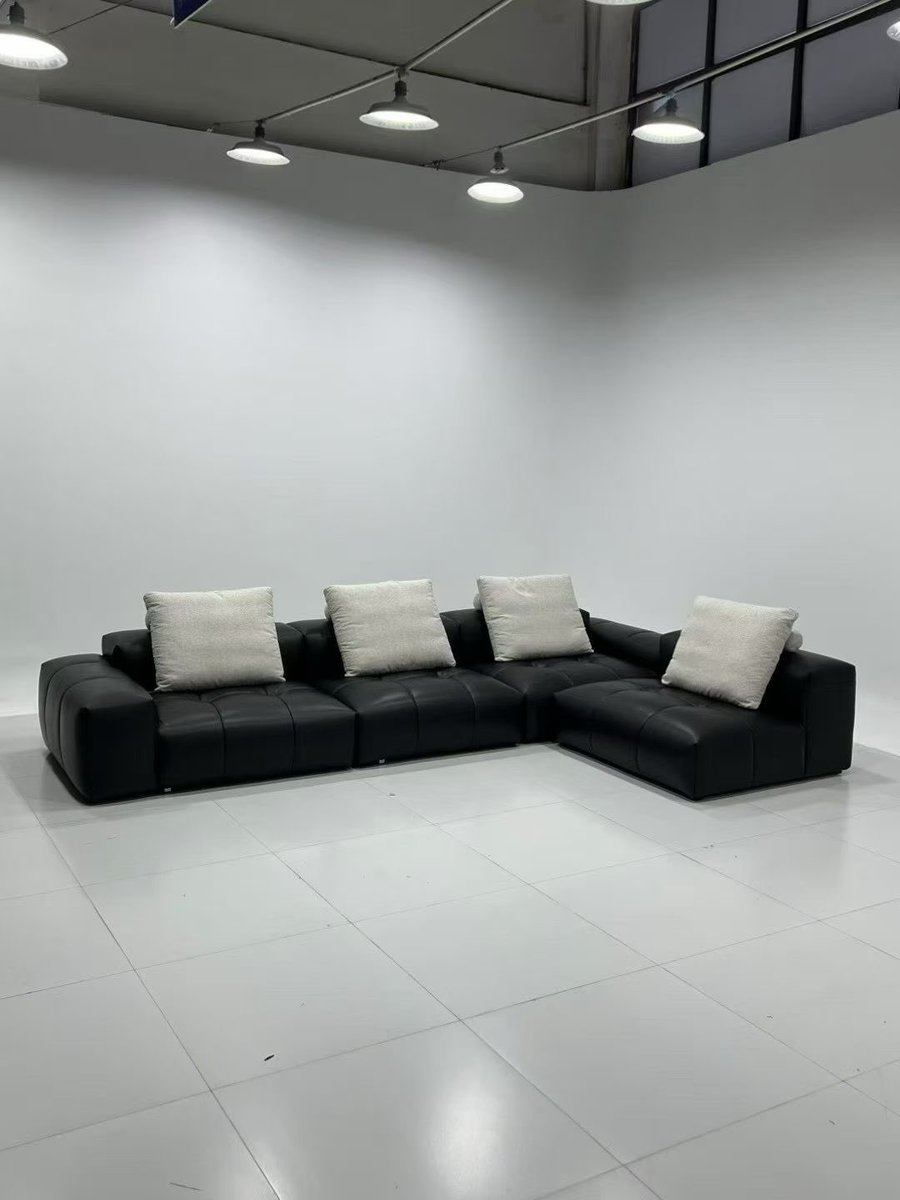 bofu3463's tweet photo. English:
Minimalist design, premium leather, built for endless cozy moments.
 
فارسی (Persian / Iran):
طراحی مینیمال، چرم درجه یک، ساخته شده برای لحظات راحت بی‌پایان.
 
עברית (Hebrew / Israel):
עיצוב מינימליסטי, עור פרימיום, בנוי לרגעי נוחות אינסופיים. https://t.co/xRtRnhKL9n