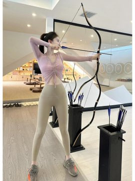 我射箭快准狠，来射我的时候能不能用力点😎 https://t.co/7tFZYPdjar