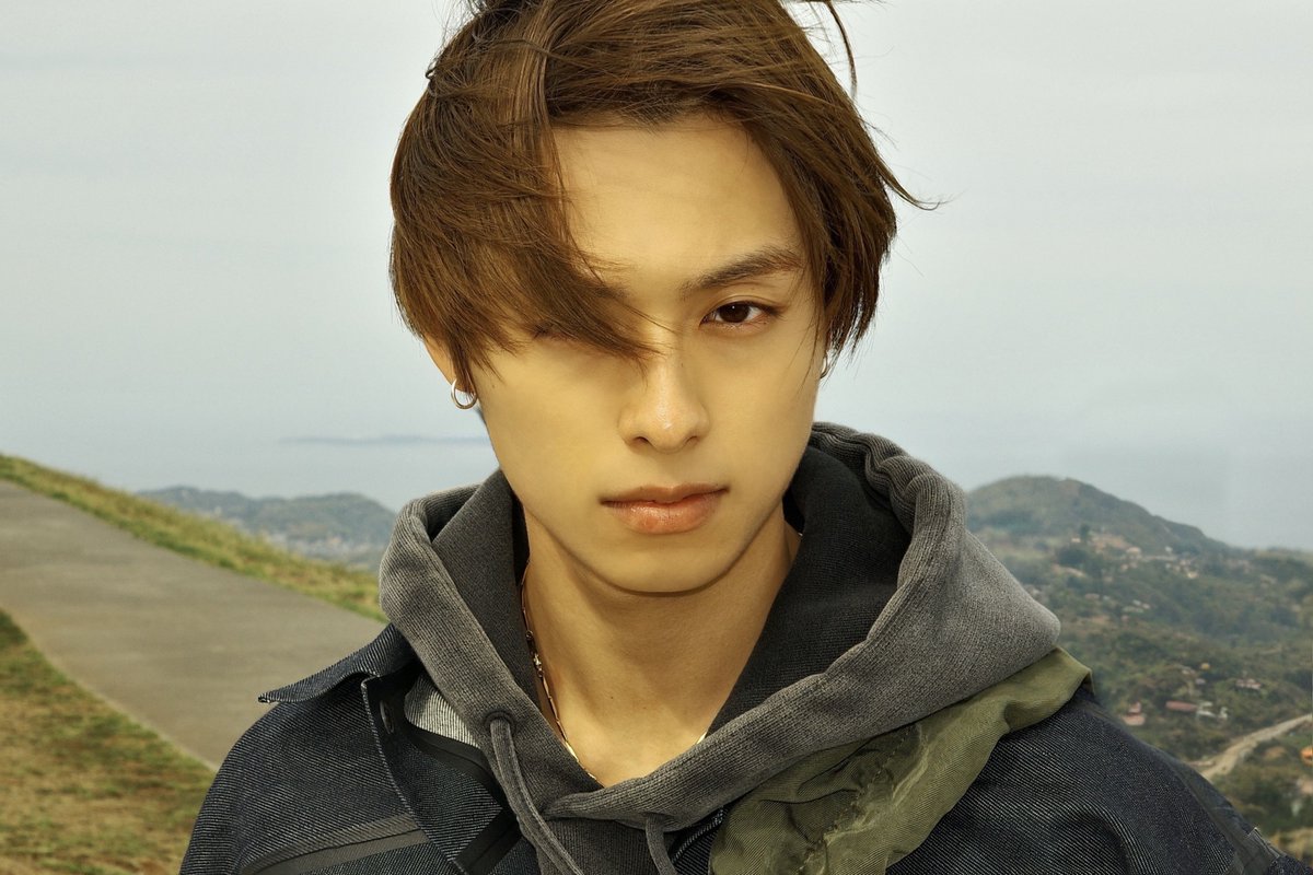 この前しゅんと二人で少し遠出した時の写真📸

しゅんのカメラでめちゃくちゃ良い感じに撮ってくれました😌

ゲームのキャラクターみたいな質感🤩

by蒼真🐰

#川口蒼真 #キドフェノ
#KIDPHENOMENON