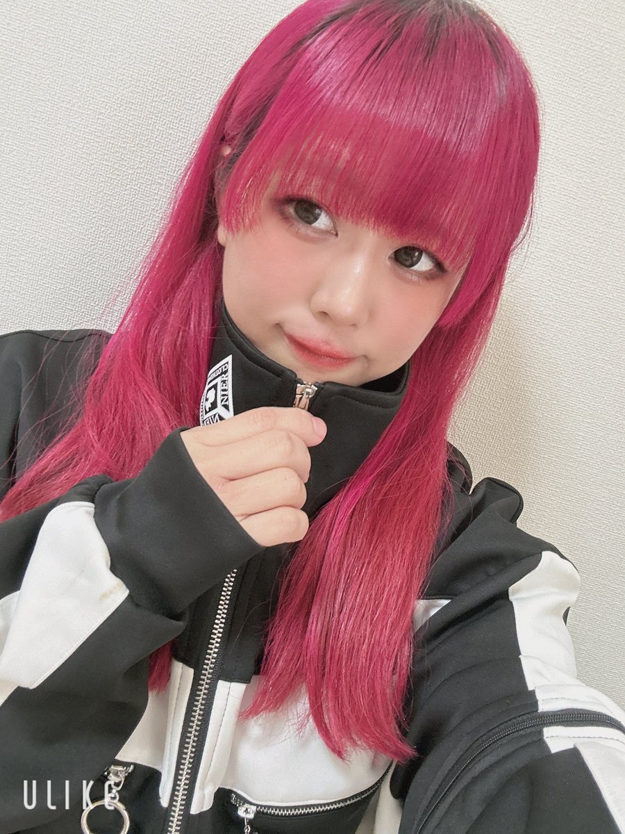 直前に練習しすぎて声ガラガラしてきた😂😂😂

今日は長堀橋waxxに行きます！
17:20〜
がんばります！