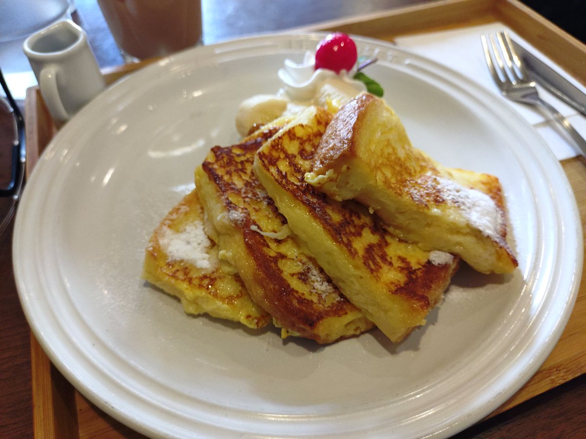 arly056's tweet photo. 普段ほとんど行かない喫茶店でランチ🍴☕
あまり食べないフレンチトーストとか頼んでみる！
結構美味くてハマるかも？www https://t.co/wHvN52RrMJ