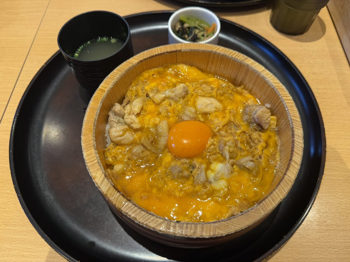 tea1614's tweet photo. 名古屋コーチン親子丼🐔🐣🍚 https://t.co/LK45bH2TtP