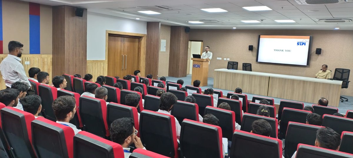 STPIPune's tweet photo. STPI-Pune organized an industrial visit for the students and faculties of International Institute of Management Science College, Pune wherein they were briefed about STPI services &amp; also explained role of #STPICoEs in fostering #startupsecosystem.

@stpiindia @arvindtw https://t.co/5z5uUhXzYj