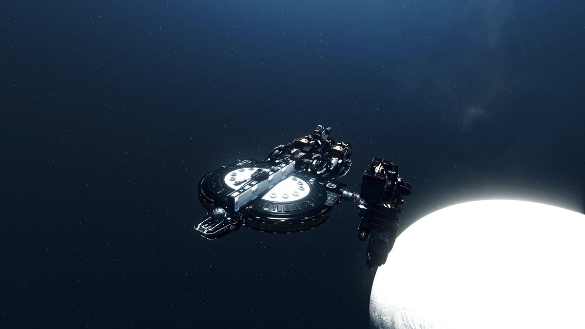 MarigiMacharia's tweet photo. My Capital ship in Starfield, biggest ship I've made yet. Haven't gotten a proper name for it yet https://t.co/RbCzkSYHSZ