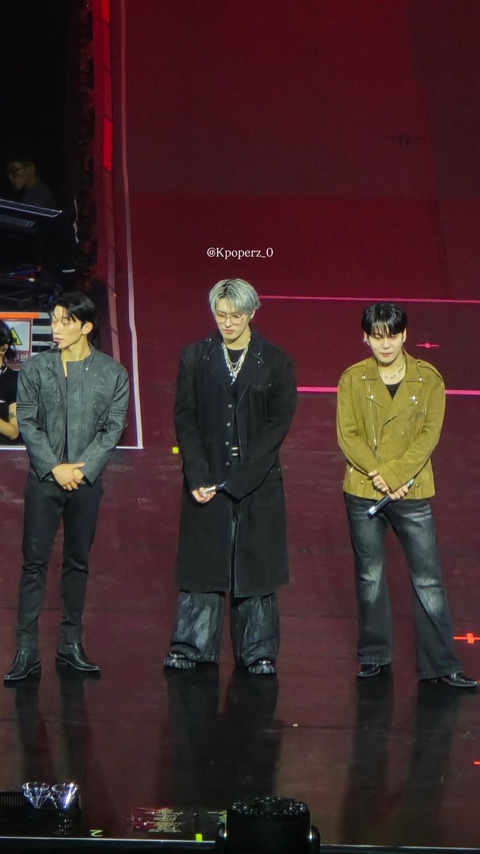 kpoperz__0's tweet photo. Feedback: Photos from #ATEEZinKL

Seat: CAT 5 402
Venue: Unifi Arena

#samsungs24ultra #samsungrentalKL https://t.co/412nYjerjM