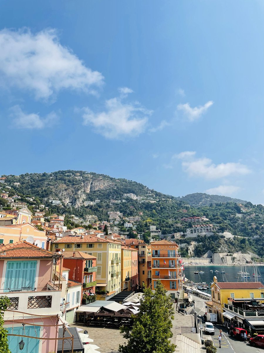 cheryllouhrz's tweet photo. @waldorfff7 La Côte d’Azur ✨ https://t.co/IDTIPaXhFO