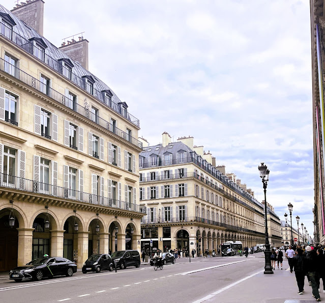 Paris tweet media