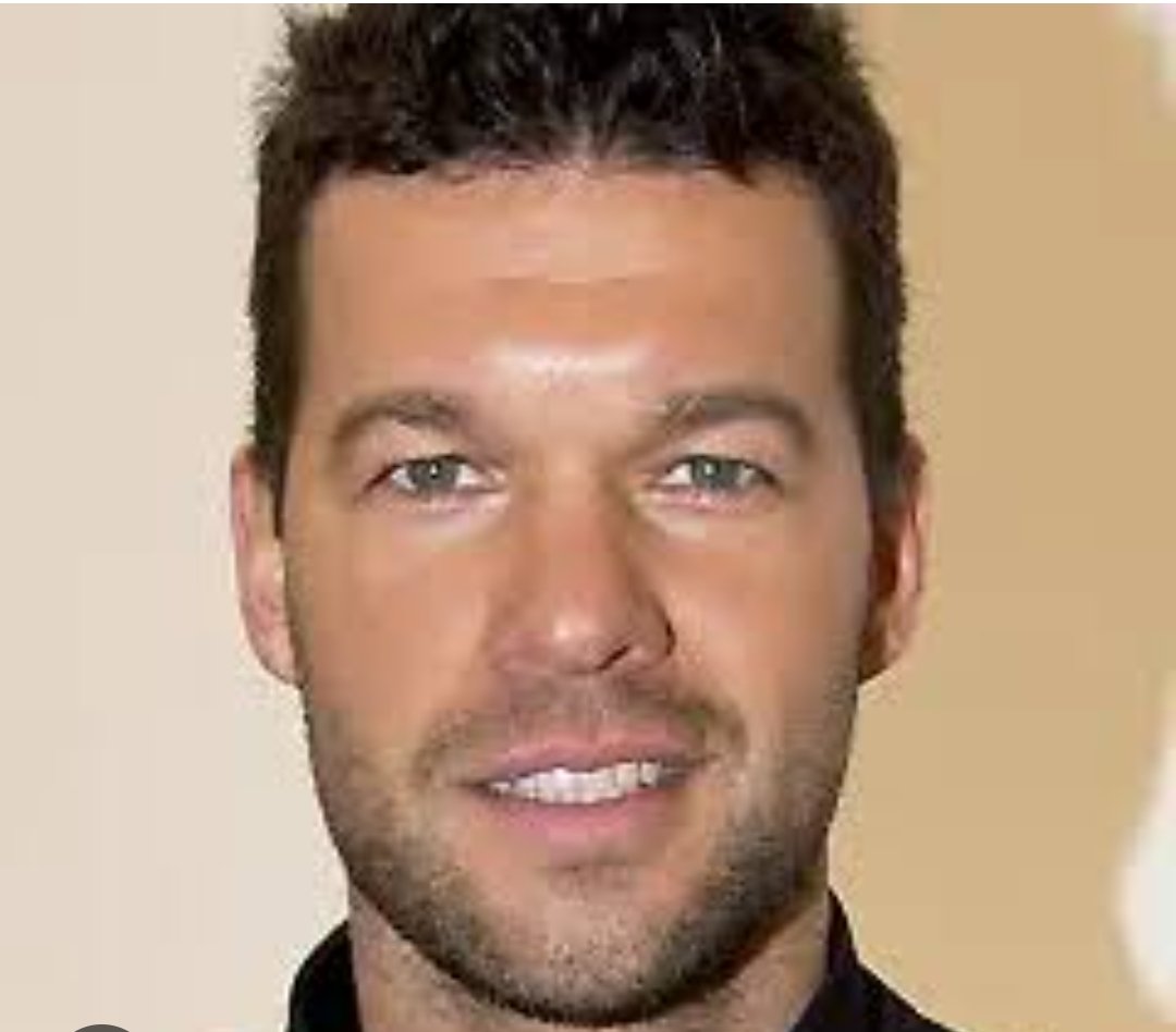 felocerruti's tweet photo. @Neduszn8 Michael ballack https://t.co/uaglbRSpUj