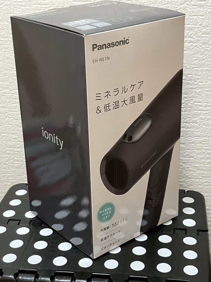 の tweet media
