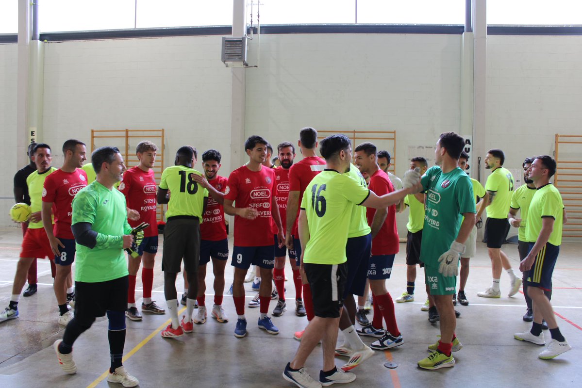 Unió Esportiva Olot tweet media
