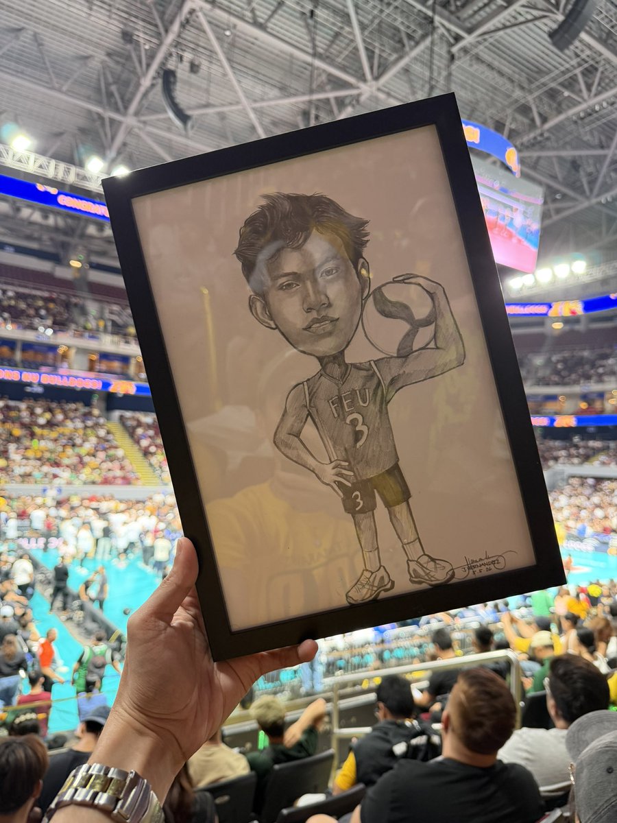 FEUTAMbayers's tweet photo. little something to our awardees &amp; graduating players! 💚💛

#UAAPSeason88 https://t.co/pe1oH9fBbH