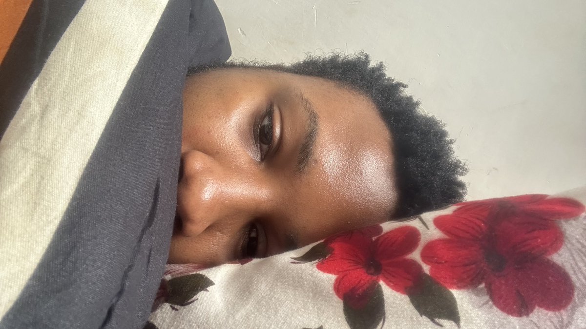 letsruinourlife's tweet photo. how i’ve been since last night #bedrotting https://t.co/HsMVZx2WVW