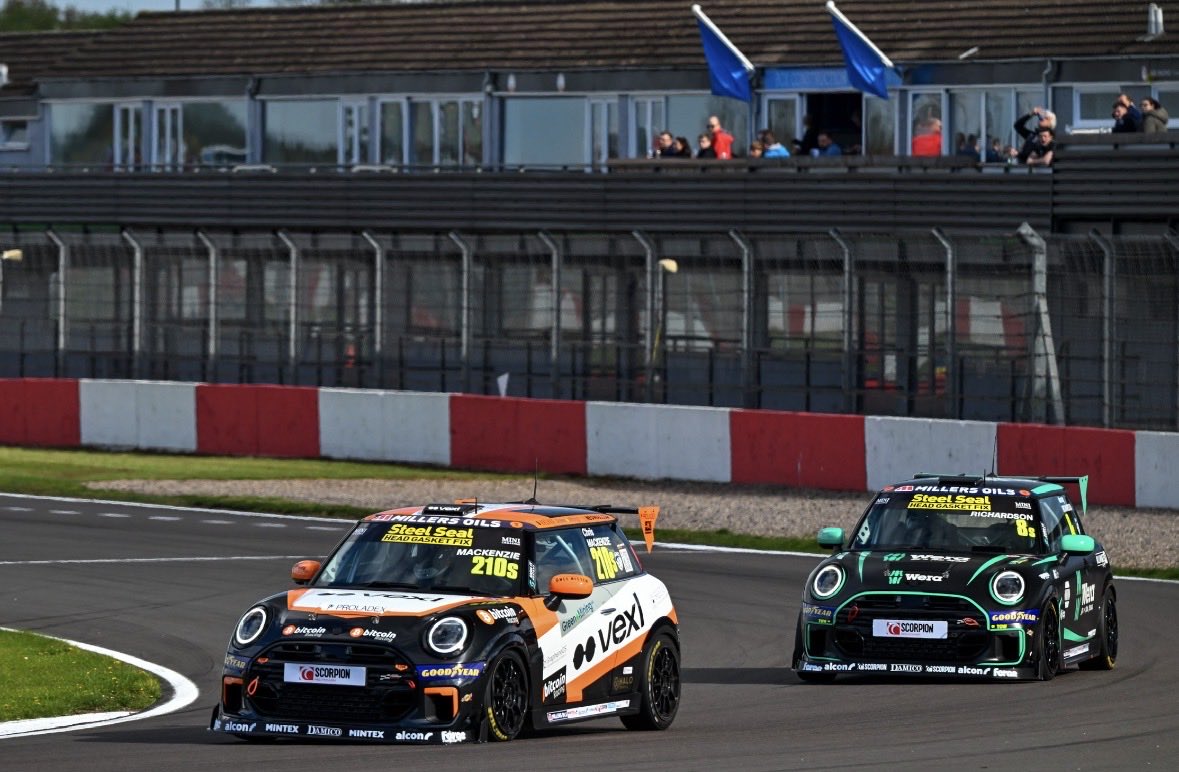 BitcoinRacing tweet media