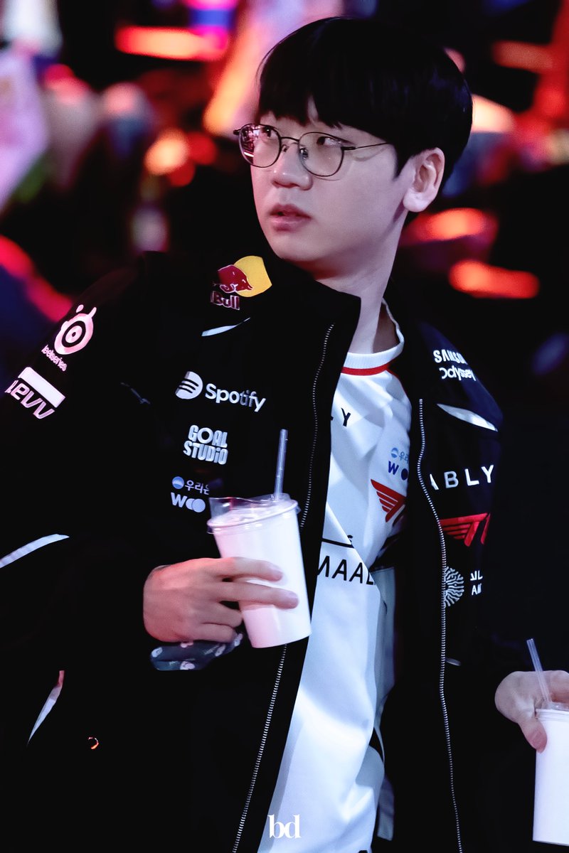 __bodam's tweet photo. 260508 LCK R2

T1 vs DNS

#DORAN #도란 #T1 https://t.co/AhwWSxjyy2