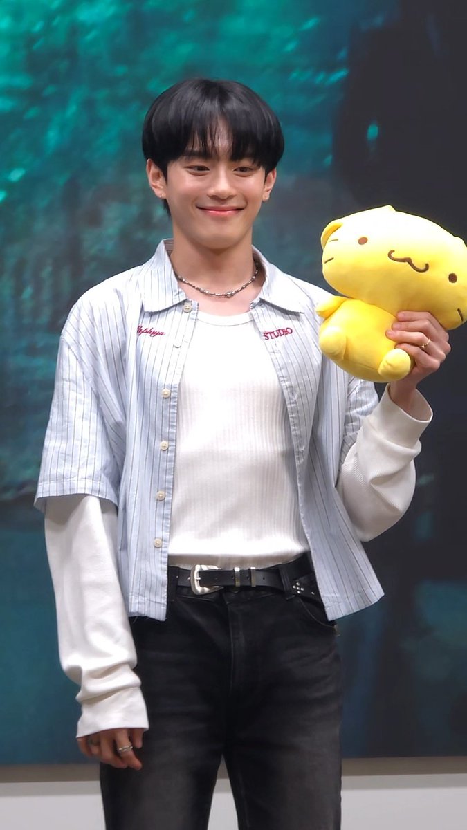 콩 tweet media