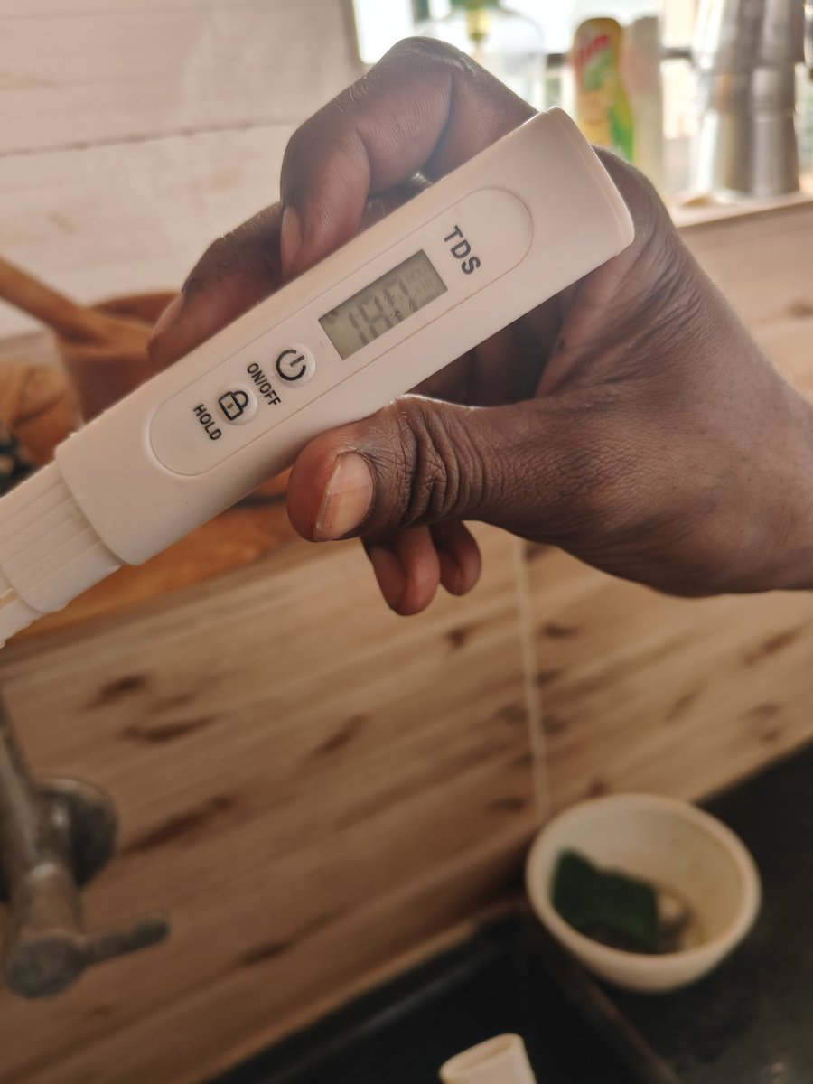 ImRealNitish's tweet photo. @urbanclap @abhirajbhal
TDS Meter is showing around 180 tds and app is showing 250 around. Technician told automatically it will get fixed. But customer care on call saying it's 2000. Any one is lie. I don't know who is lying? https://t.co/xdEkOn01HN