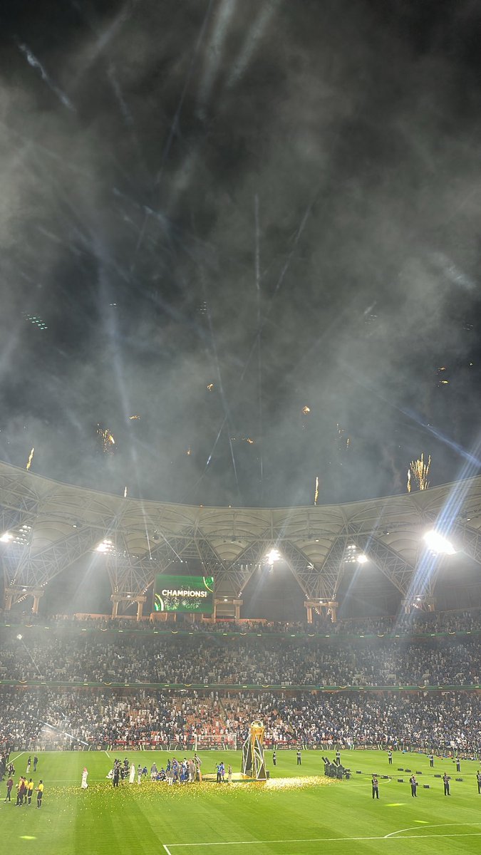 sos_al10's tweet photo. ليله كانت جميله💙💙💙

 #الهلال_الخلود https://t.co/B7YRZOENPD