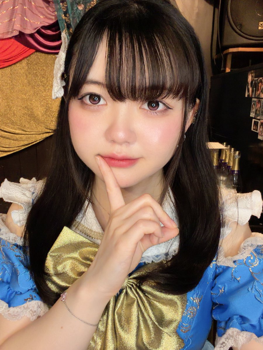 きゅるりんってしてみて🩵