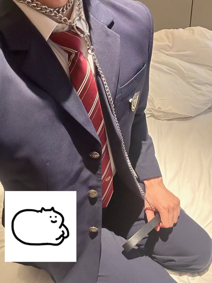 绿帽🎩 找 红女生/Cuckoldress

🟢清北之一毕业，上海工作 经济无压力。180/74kg，颜值可，口技顶级。

❤不配触碰你的身份差。很会伺候你和别的优质男生，可以帮找。

希望你：在上海，好看，可以是m或者switch，爱好一致

V：francis057   男生勿扰

#ntr #上海 #cuckold
投稿@wqganenshi_ @007share https://t.co/fwDWWGCwij