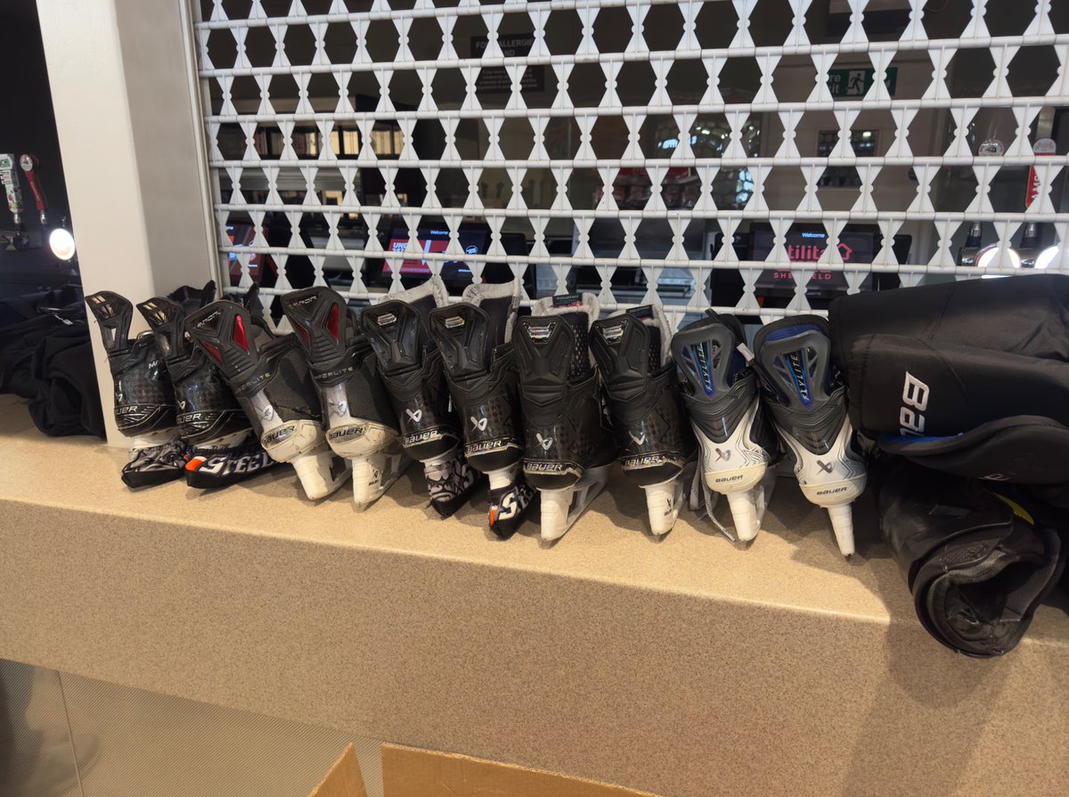 steelershockey's tweet photo. Getting Kit Sale ready… See you at 10am Sheffield 🍊🏒

#SteelersHockey https://t.co/rBKKFGW1Vy