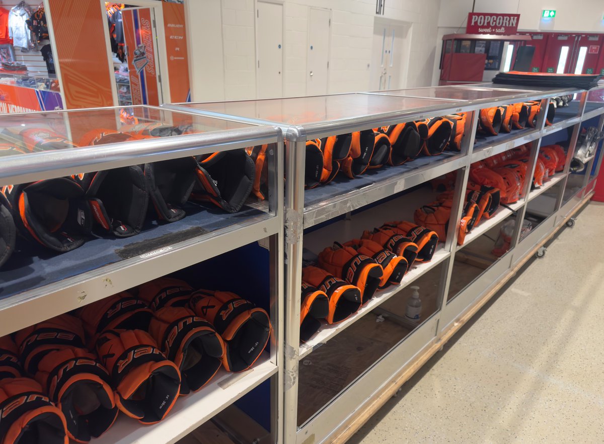 steelershockey's tweet photo. Getting Kit Sale ready… See you at 10am Sheffield 🍊🏒

#SteelersHockey https://t.co/rBKKFGW1Vy