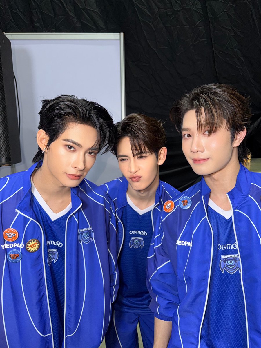 auhaee_makeupp tweet media