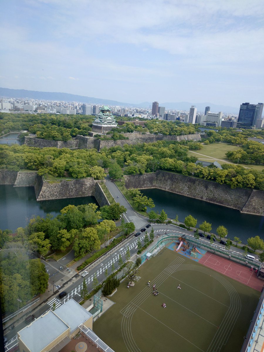 XGp634ad's tweet photo. 大阪出張で、初めてダブルツリーbyヒルトン大阪城に宿泊。ラウンジから見る大阪城は圧巻！！
チェックアウト後に分かったが、テレビ大阪と同じビルだったのね。
#ダブルツリーbyヒルトン大阪城 https://t.co/bkcEoNIwfa