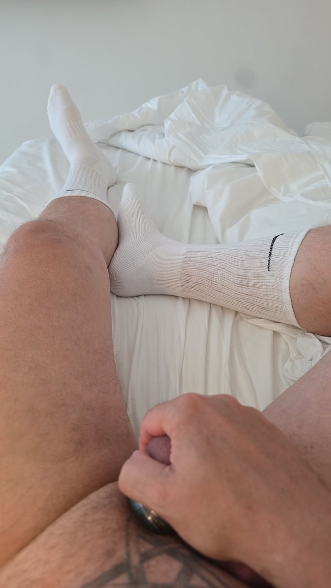 guilty1973's tweet photo. @SneakersGayGuy https://t.co/K8ZPaECnzg