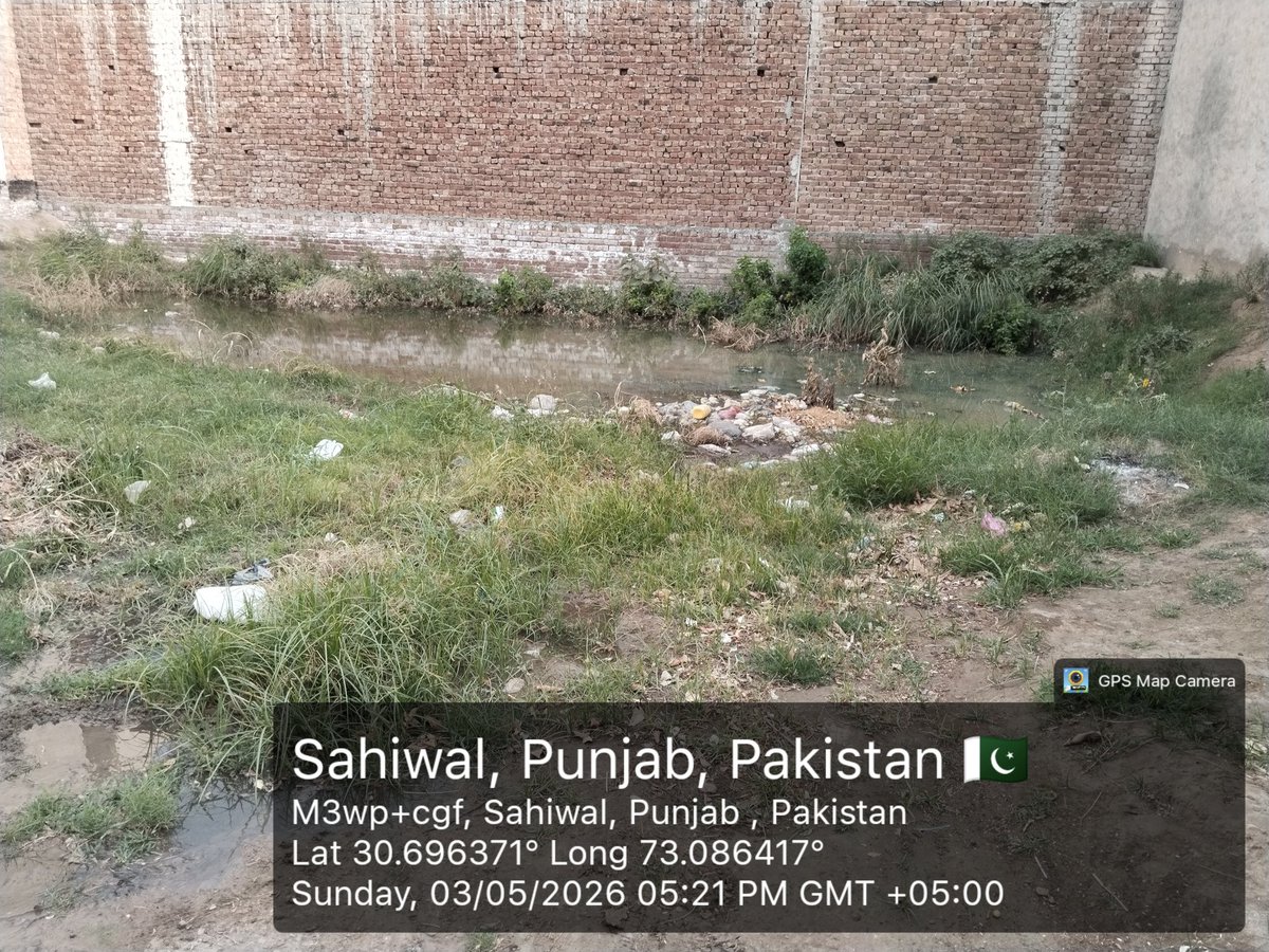 Chilepak1's tweet photo. @CMComplaintCell @MaryamNSharif @SaimaFarooq @GovtofPunjabPK Please solve the issue at al Razzaq executive opposite AN marquee 
#wasasahiwal https://t.co/jiR1U4wObr